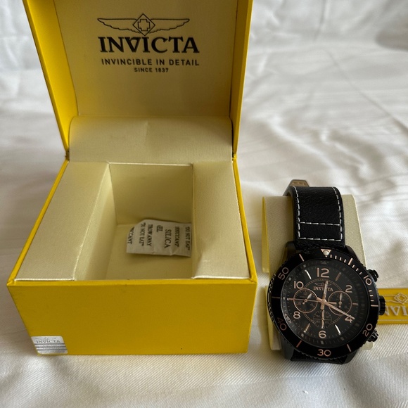 WATCH - Picture 8 of 15